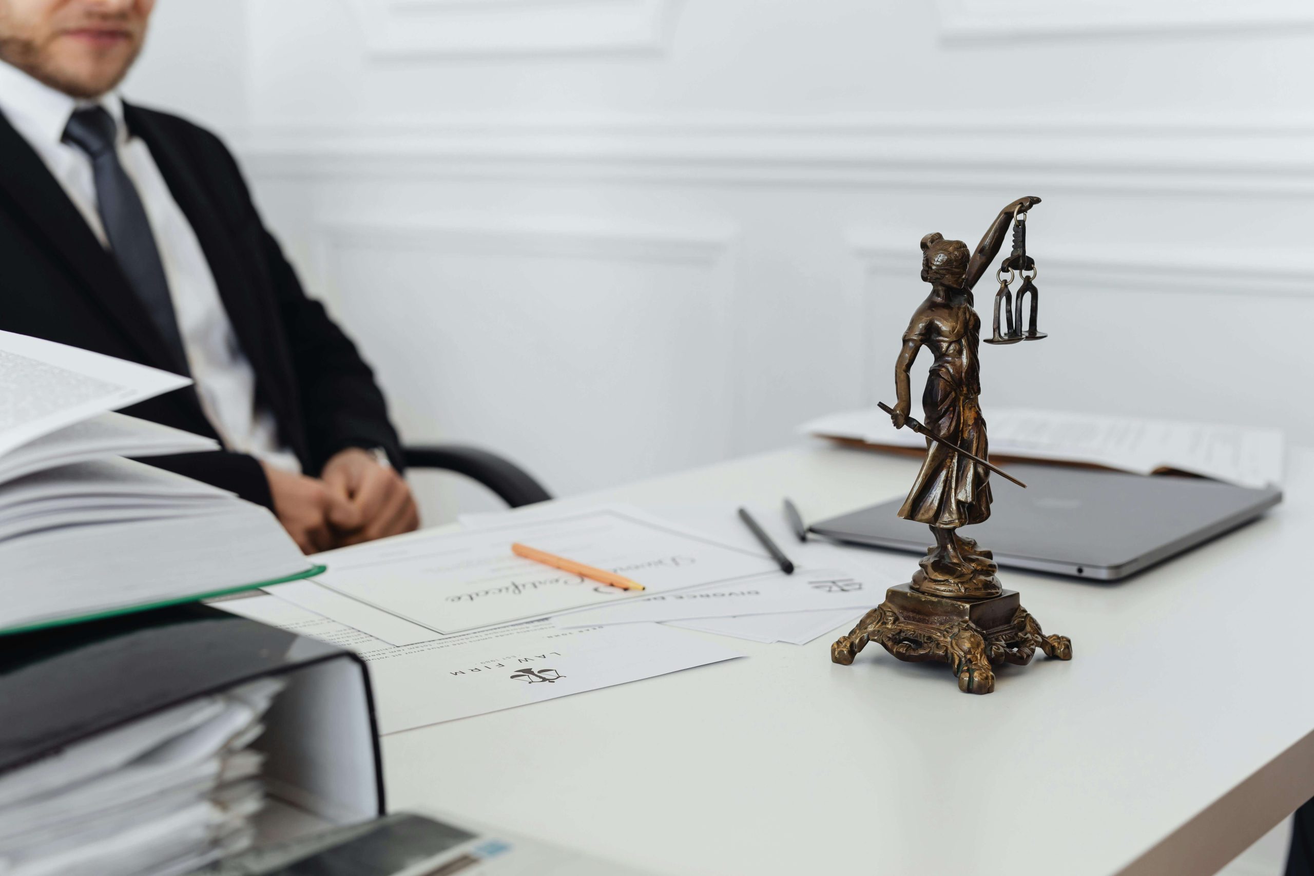 commercial lawyer